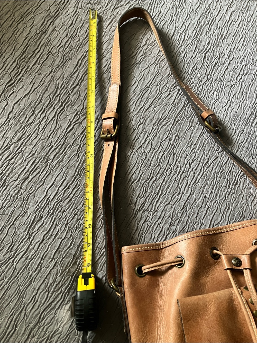 PATRICIA NASH LIGHT BROWN DRAWSTRING SHOULDER/CROSSBODY BAG WITH MATCHING WALLET - Picture 13 of 13
